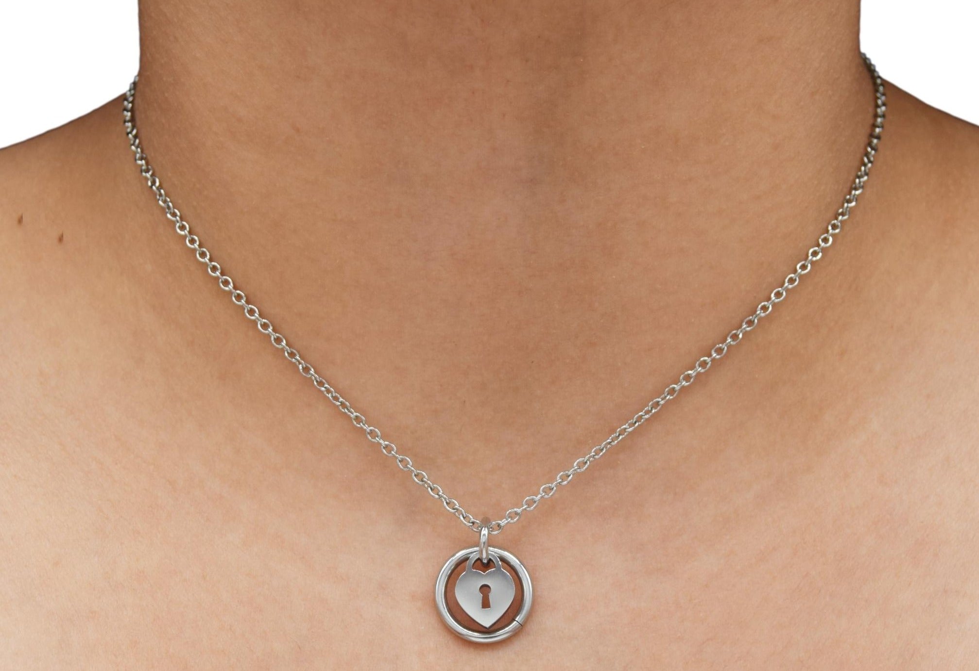 BDSM Locking Day Collar Jewelry Necklace of Lock and O ring in solid 316L Stainless Steel on a models neck